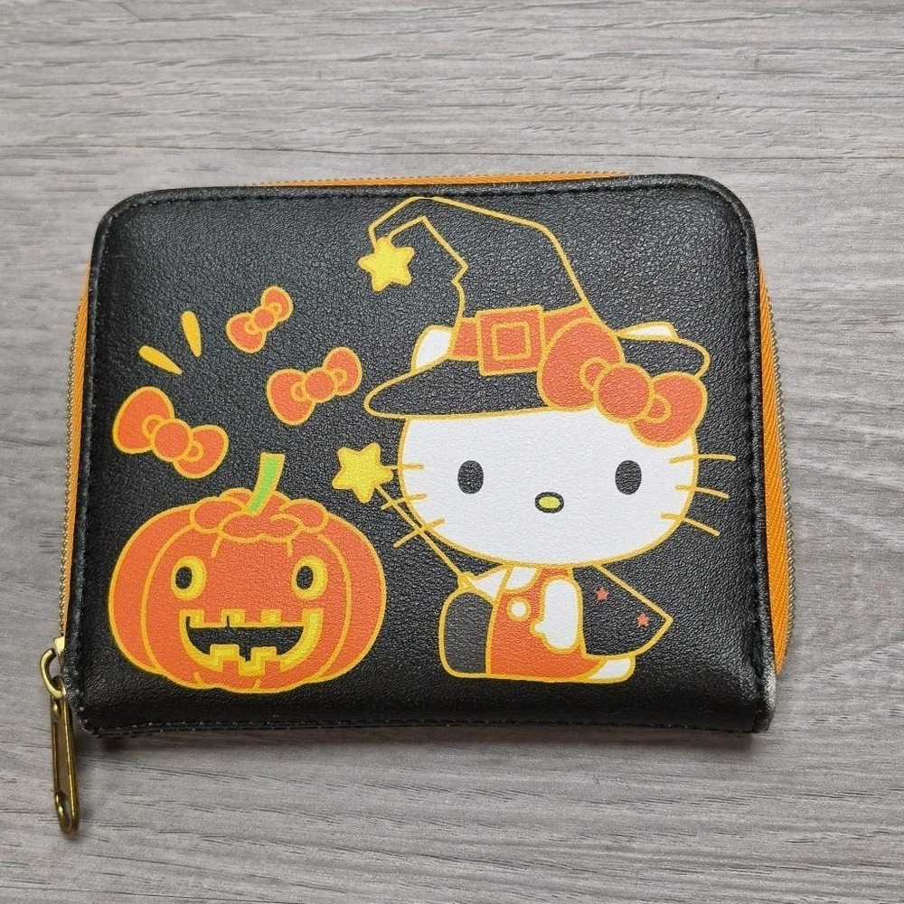 Loungefly Sanrio Hello Kitty 2024 Halloween Zip Wallet Black Orange Pumpkin